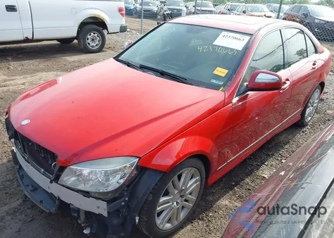 2009 Mercedes-Benz C 300 Luxury 4Matic/Sport 4Matic z USA, uszkodzony, nr VIN WDDGF81X59F255654